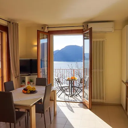 Como: Bellavista Lägenhet